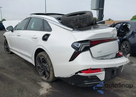 2025 Kia K5 Gt-Line z USA, uszkodzony, nr VIN KNAG64J79S5378465